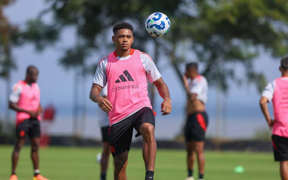 Internacional terá Victor Gabriel de volta contra o Nacional