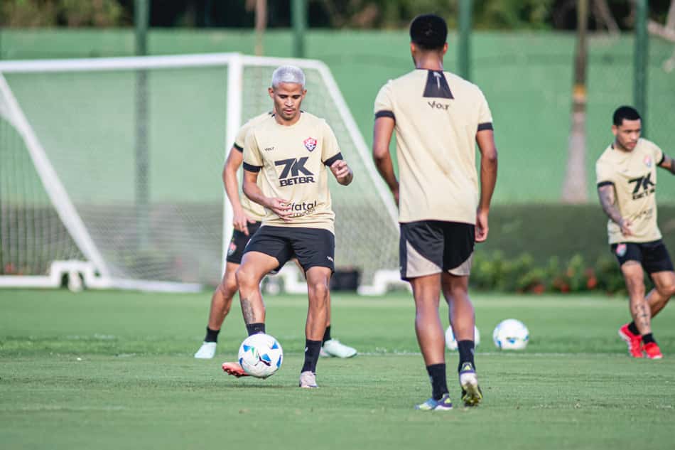Último treino do Vitória antes do jogo contra o Cerro Largo  Foto: Victor Ferreira / EC Vitória