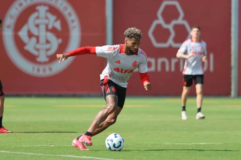 Treino do Internacional - Wesley (Foto: Ricardo Duarte/SC Internacional)