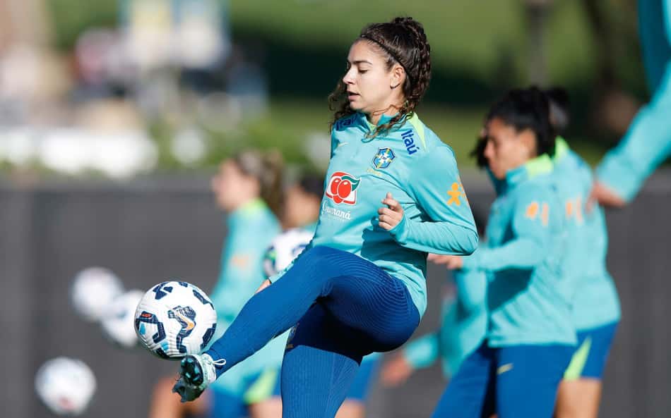 Seleção Feminina: Angelina avalia amistoso contra EUA como 'revanche'