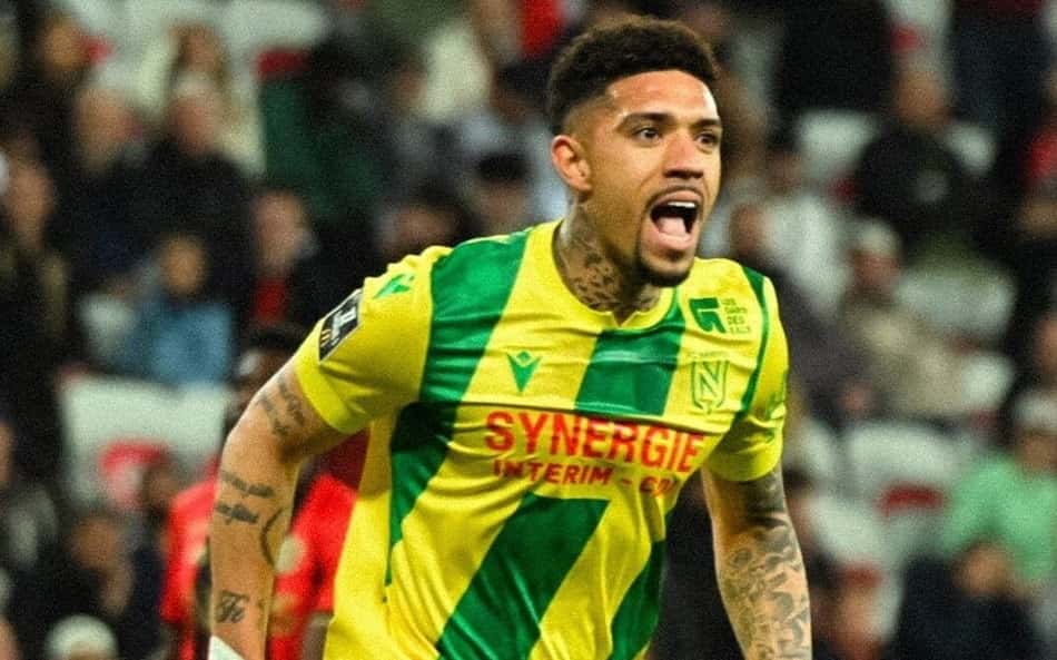 Douglas ajuda o Nantes com gol em vitória fora de casa na Ligue 1