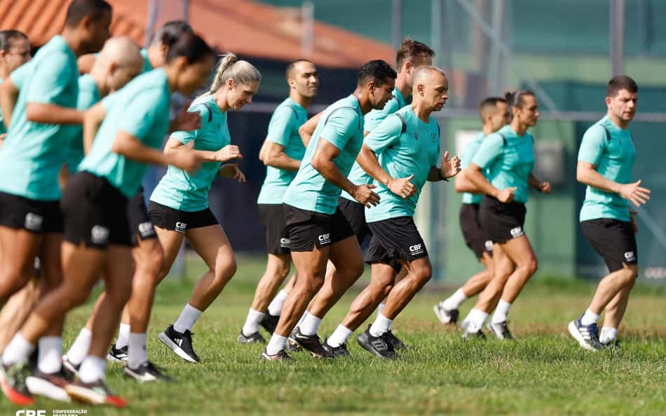 CBF inicia treinos com árbitros da Série A para qualificar arbitragem brasileira