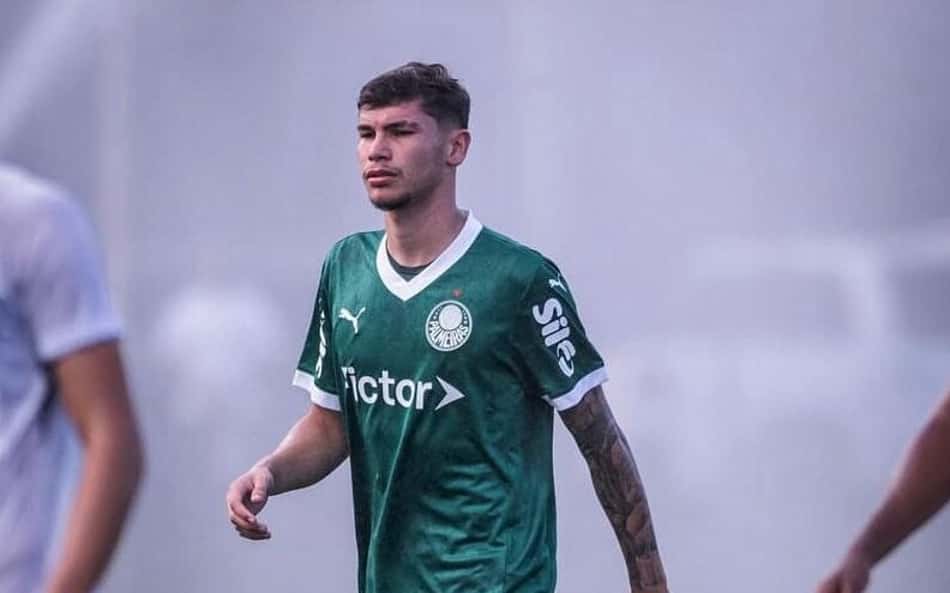 Palmeiras domina, vence Corinthians e assume a liderança do Brasileirão sub-20