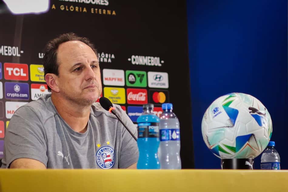 Rogério Ceni em entrevista após jogo da Libertadores  Foto: Letícia Martins / EC Bahia