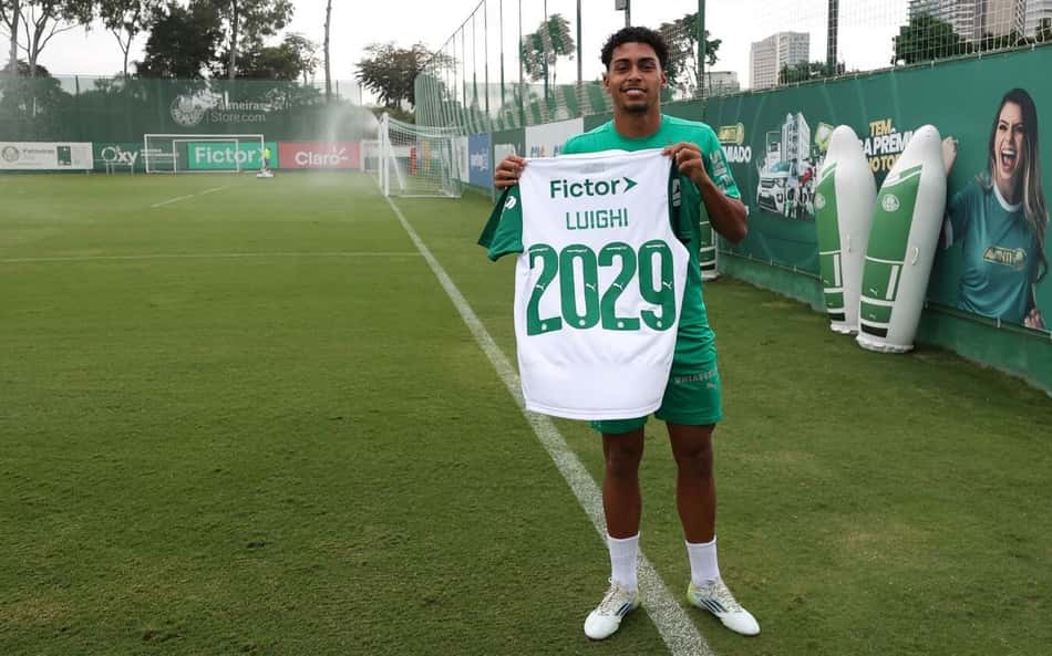 Palmeiras renova contrato com atacante destaque na base