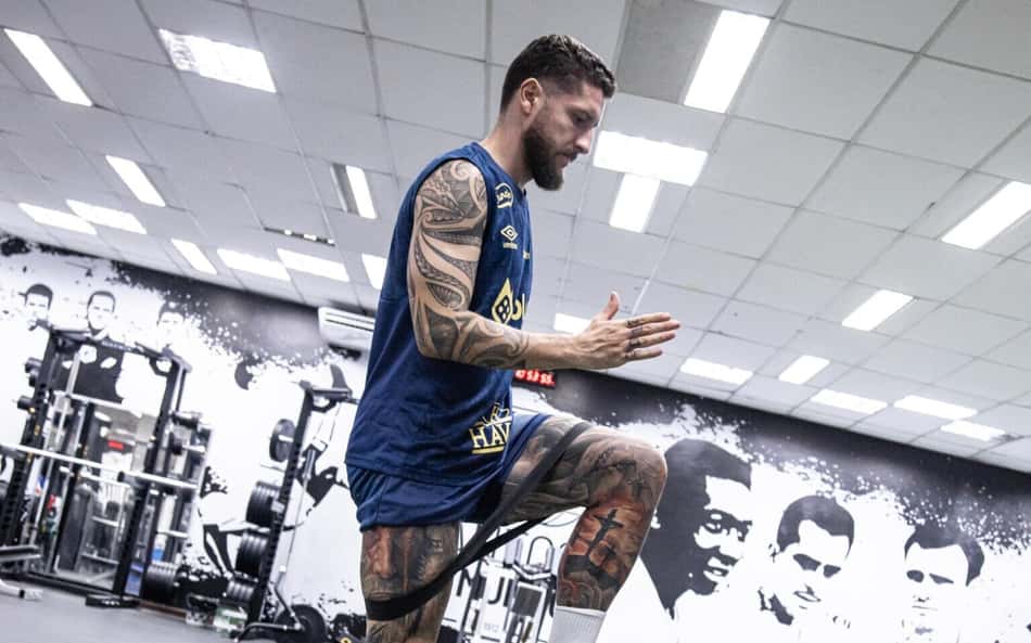 Santos atualiza a situação médica do meia Zé Rafael