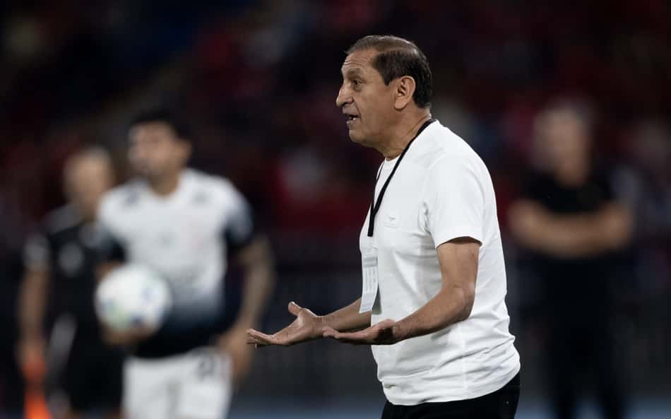 Ramón Díaz projeta duelo com o Palmeiras e aponta vantagem do Corinthians