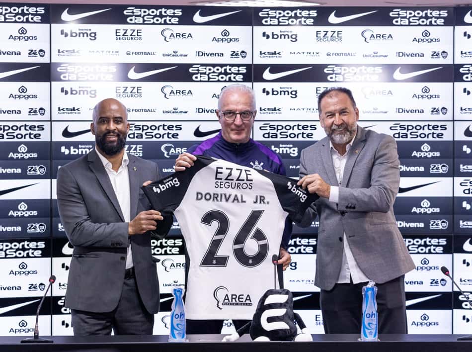 Dorival Júnior é apresentado como novo técnico do Corinthians