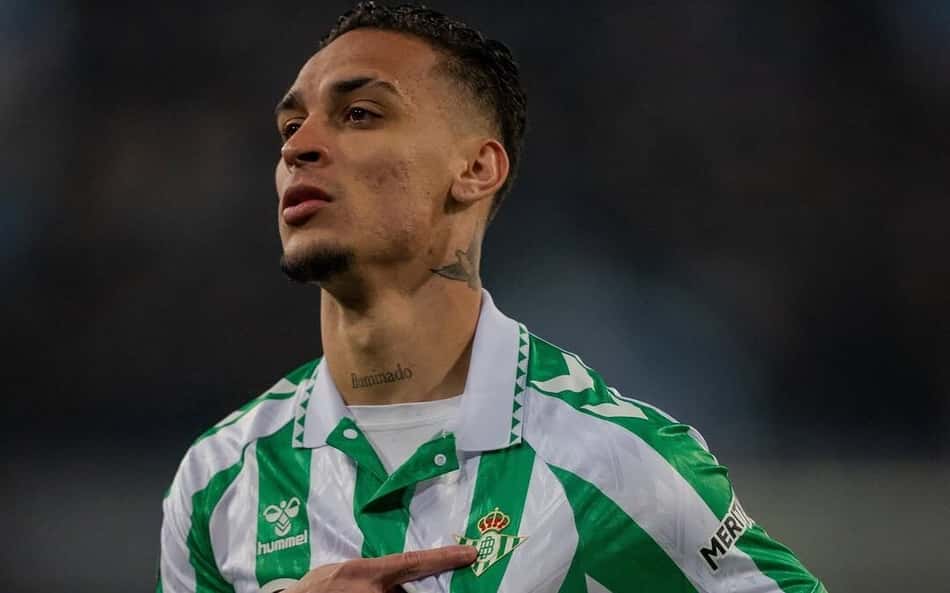 Antony manda recado para o Barcelona: 'Não é impossível vencer'