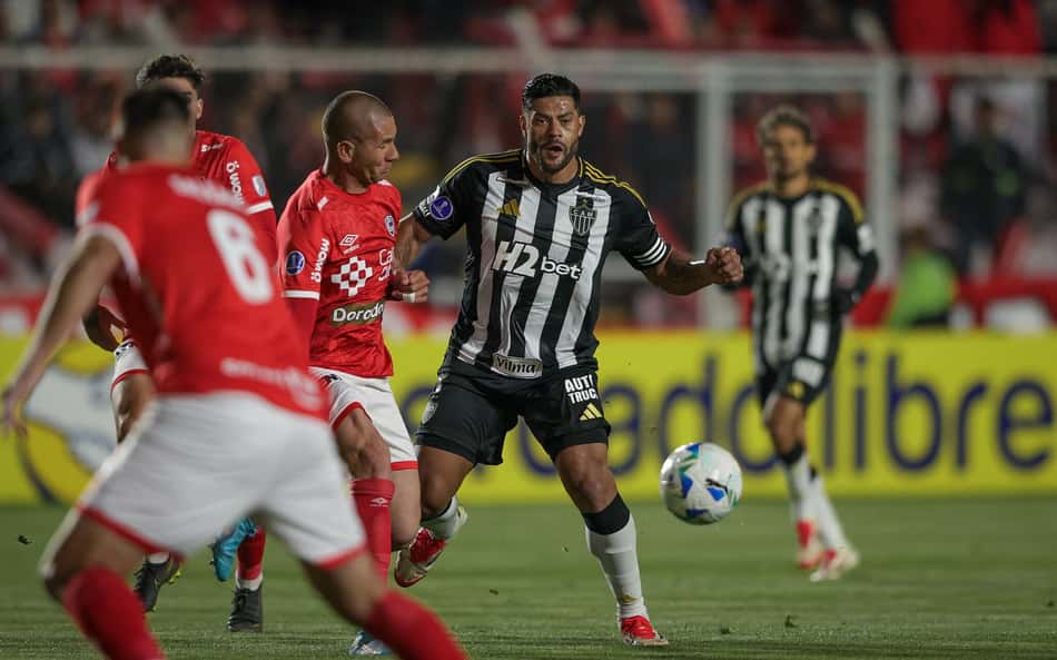 Atlético-MG: Hulk e Scarpa se juntam ao elenco nesta quinta-feira