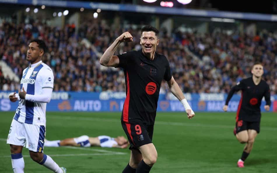 Com gol contra, Barcelona vence Leganés e dispara na ponta de La Liga
