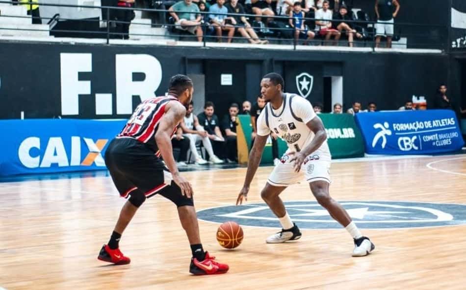 Botafogo sofre pressão, mas vence São Paulo por um ponto pelo NBB
