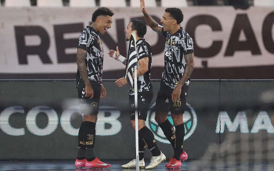 Atacante do Botafogo aponta objetivo do clube no Mundial: 'Ser campeão'