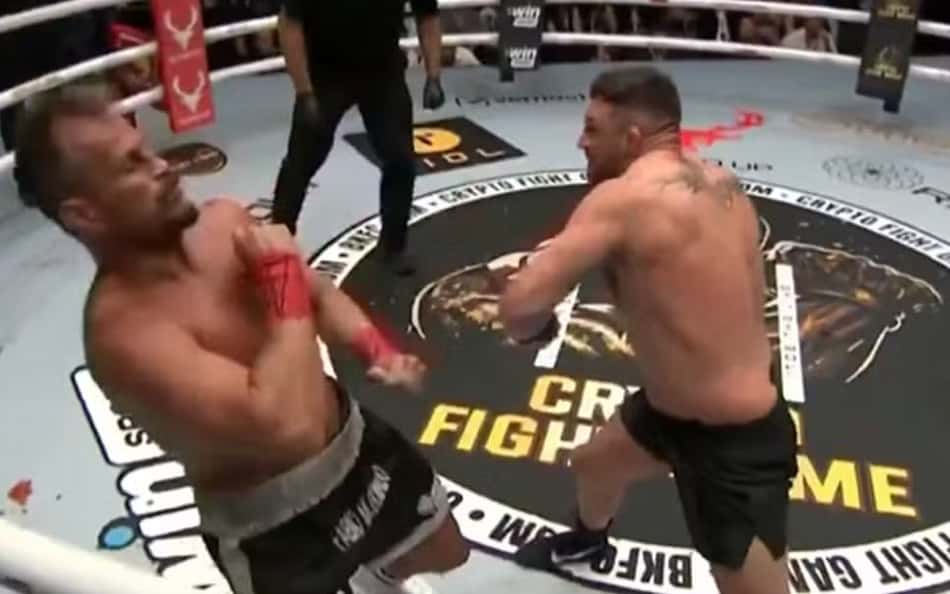 brasileiro-sofre-nocaute-no-boxe-sem-luvas-aspect-ratio-512-320