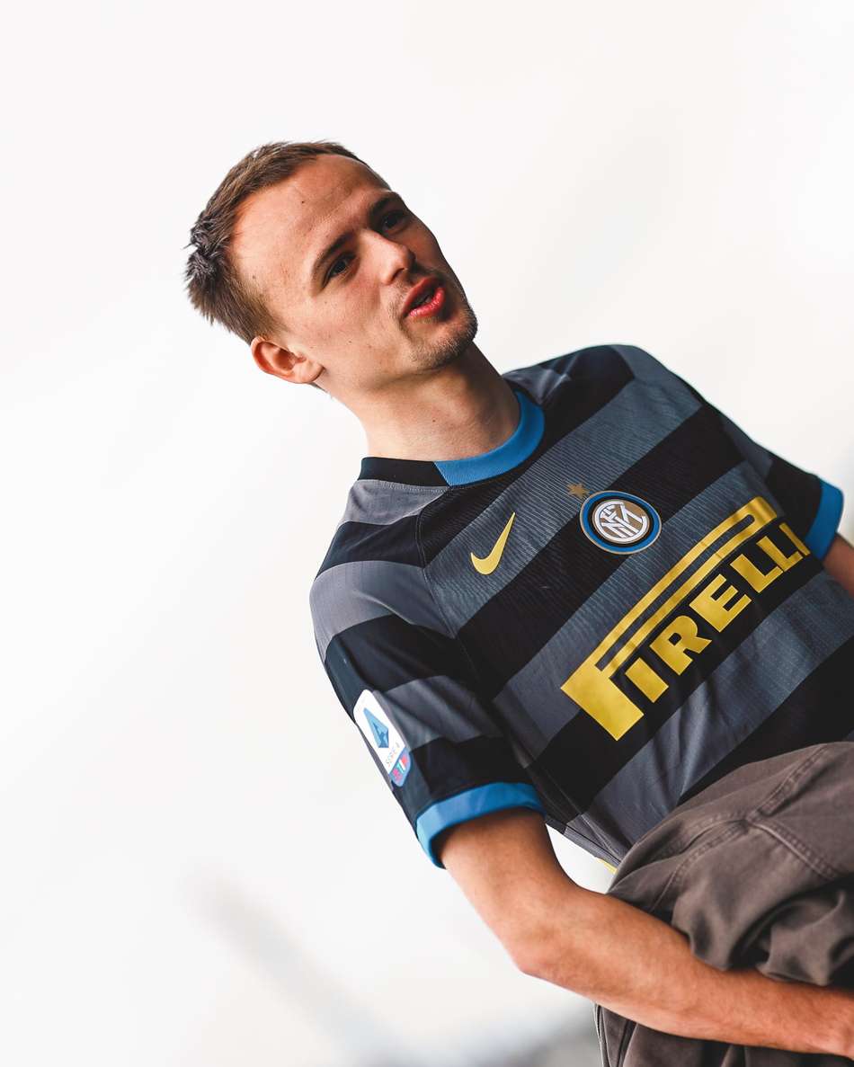 brentford-camisa-1