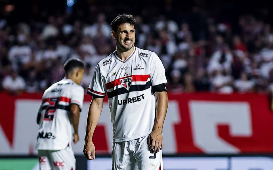 São Paulo confirma lesão grave, e Calleri passará por cirurgia; veja detalhes