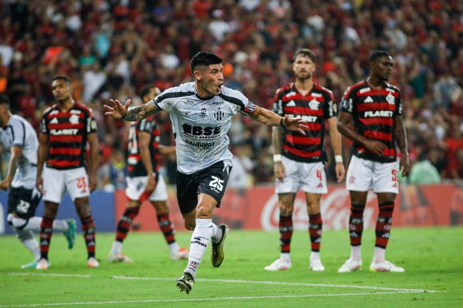 O Flamengo perdeu para o Central Córdoba por 2 a 1 na fase de grupos da Libertadores (Foto: Divulgação)