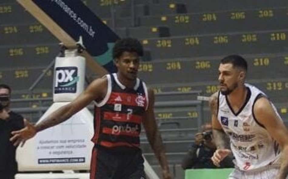 Flamengo e Vasco conquistam vantagem nos playoffs do NBB; veja resultados desta quarta-feira (23)