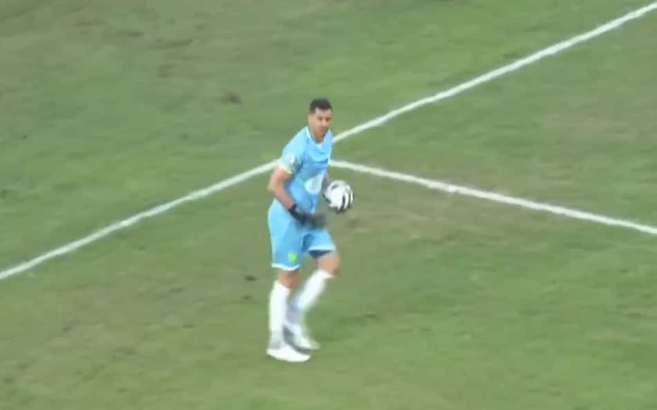 Primeiro gol ocasionado pela regra dos oito segundos acontece na Série C