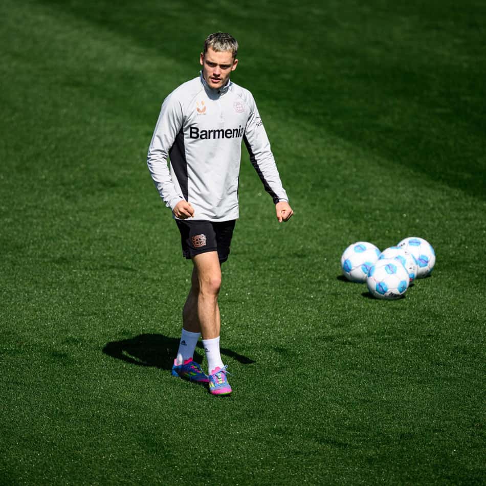 Florian Wirtz pelo Bayer Leverkusen