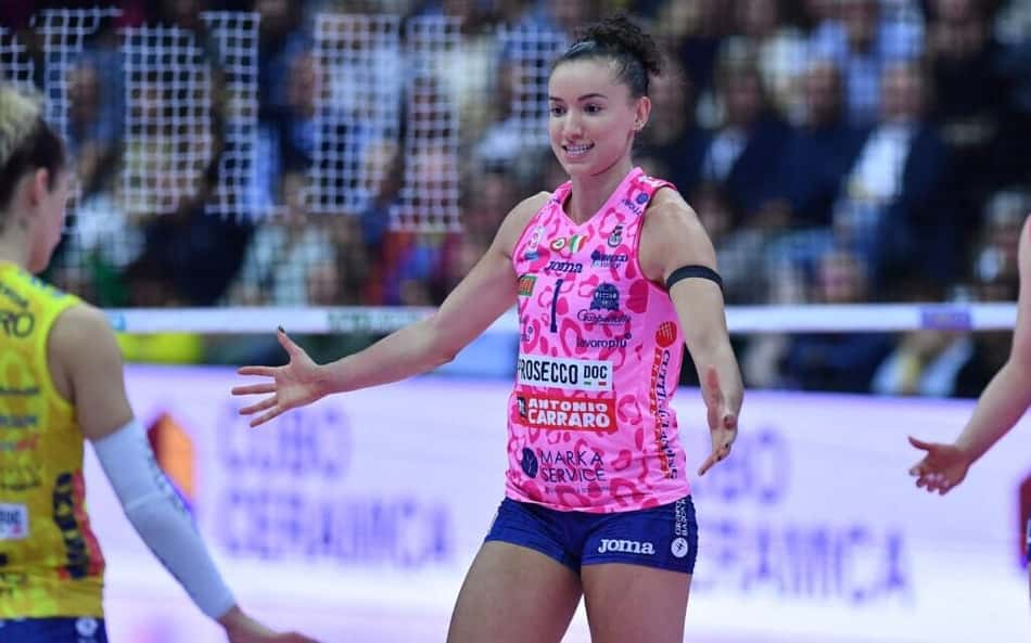 Gabi Guimarães disputa Final Four e não deve participar da primeira fase da VNL