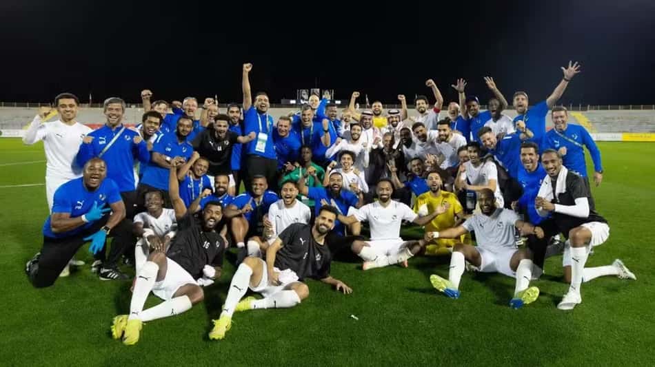 Jogadores do Neom celebraram o acesso à primeira divisão (Foto: Reprodução)