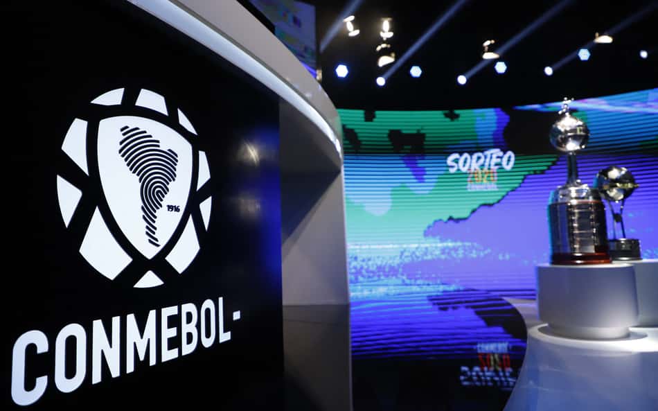 Mais um caso de racismo na Libertadores: para onde vai o dinheiro das punições?