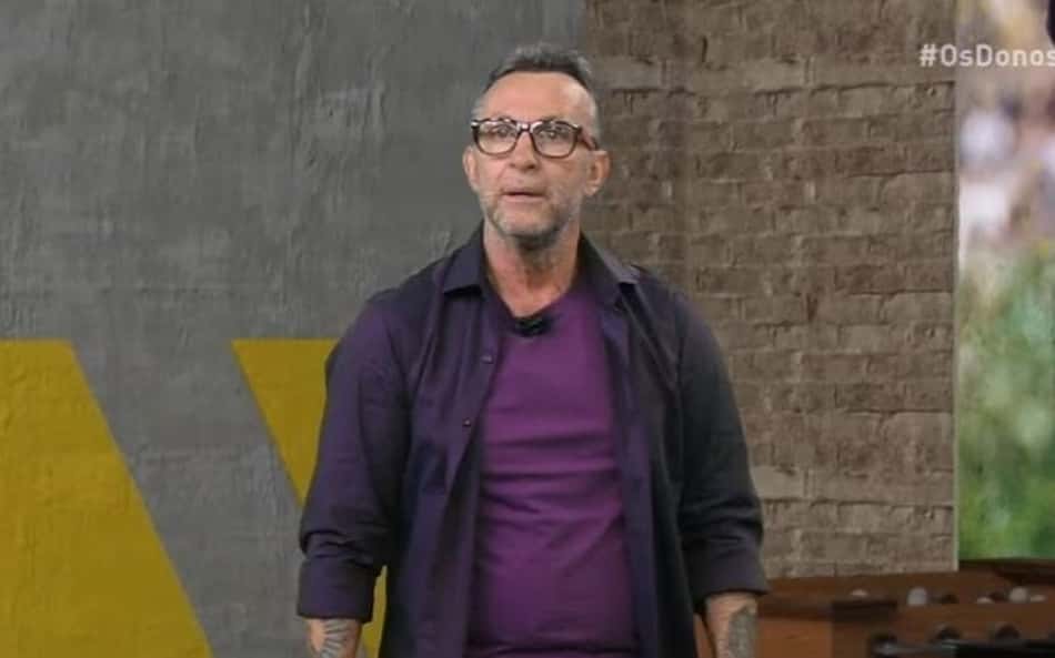Ferreirinha marca mais um, e web não perdoa: 'Falta pouco pro Neto usar tanga'