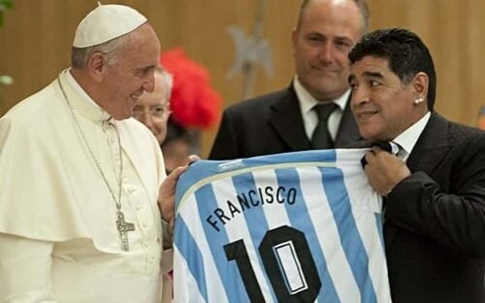 Morre Papa Francisco, torcedor do San Lorenzo e fanático por futebol