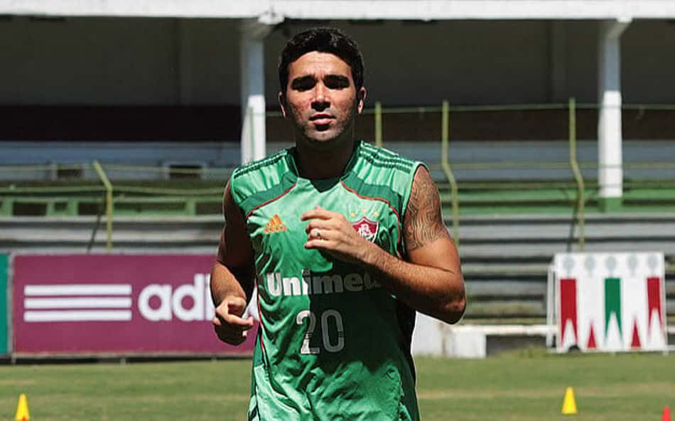 Por onde anda Deco, o craque luso-brasileiro ex-Fluminense?
