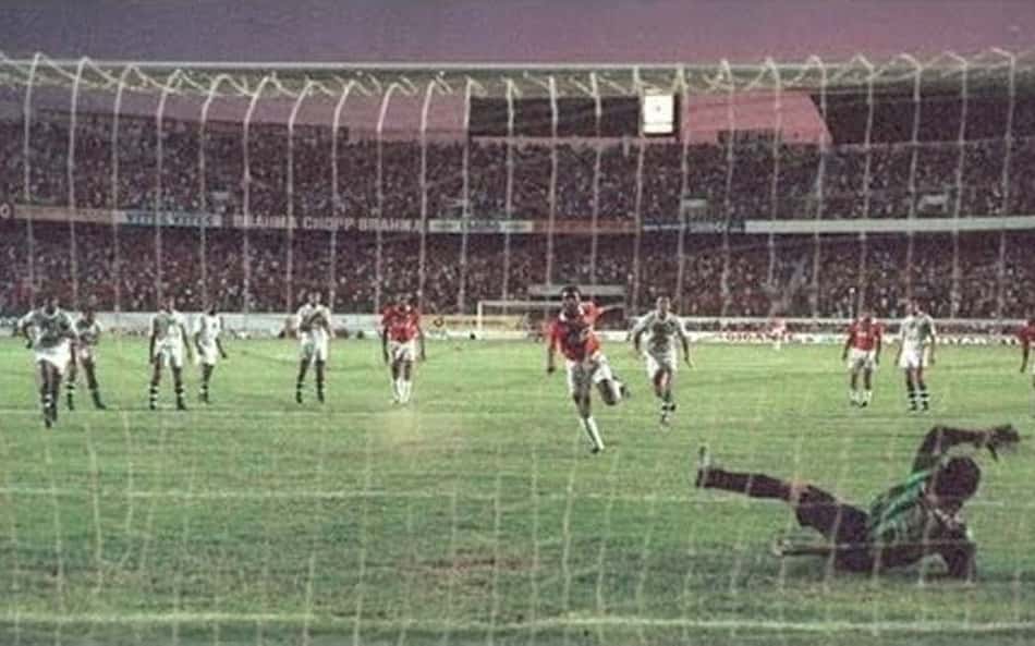 Em 1992 o Internacional venceu a final da Copa do Brasil em cima do Fluminense com um pênalti polêmico.