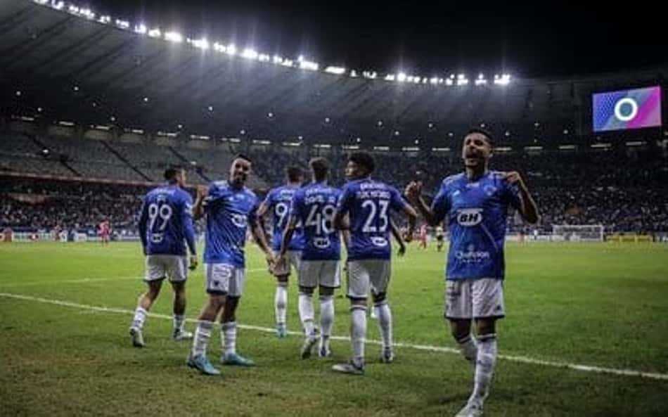 Cruzeiro tem ampla vantagem no confronto com o Vila Nova-GO