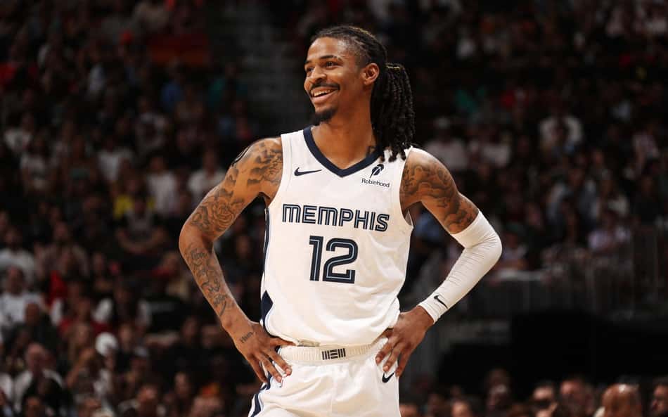 Ja Morant repete 'gesto de arma' e é multado pela NBA: 'Não me importo mais'