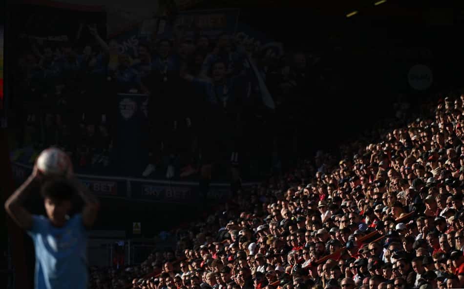 manchester-city-fans-scaled-aspect-ratio-512-320