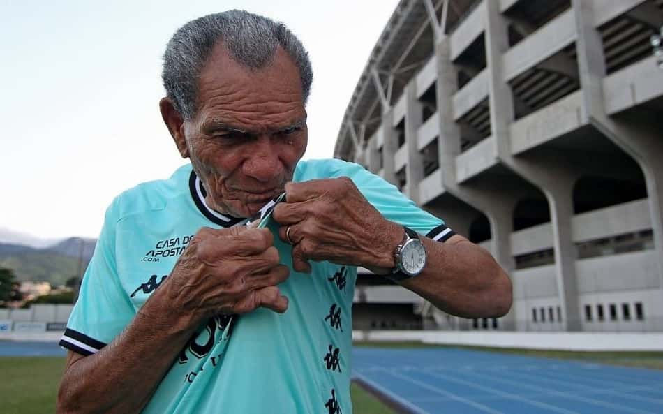 Goleiro Manga precisou de doações até o fim da vida e mobilizou torcedores do Botafogo