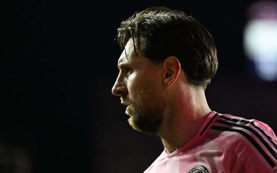 Torcida de time da MLS provoca Messi em jogo da Concacaf: 'Pessi'
