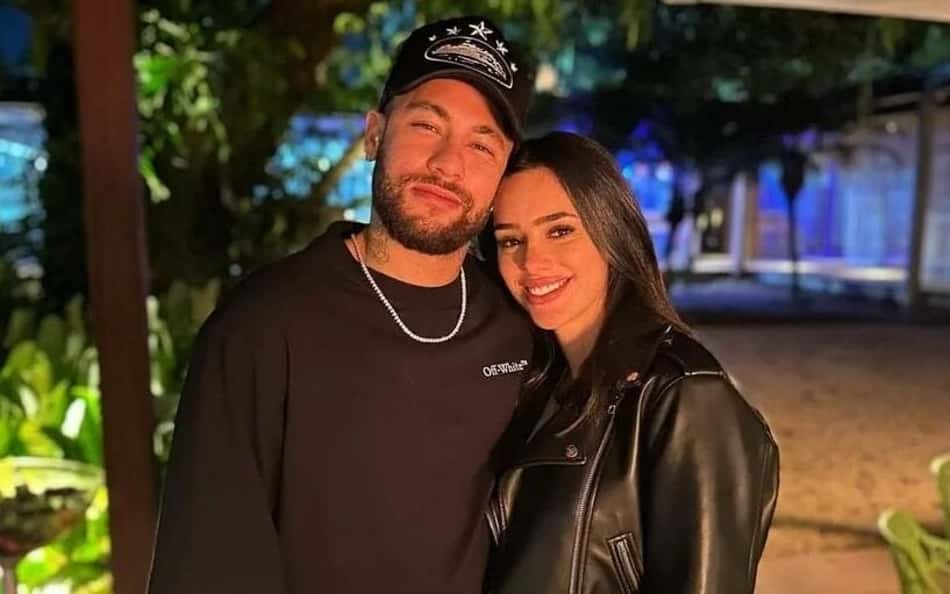 Com Bruna Biancardi e outro atleta do Santos, Neymar vai a encontro de casais cristãos