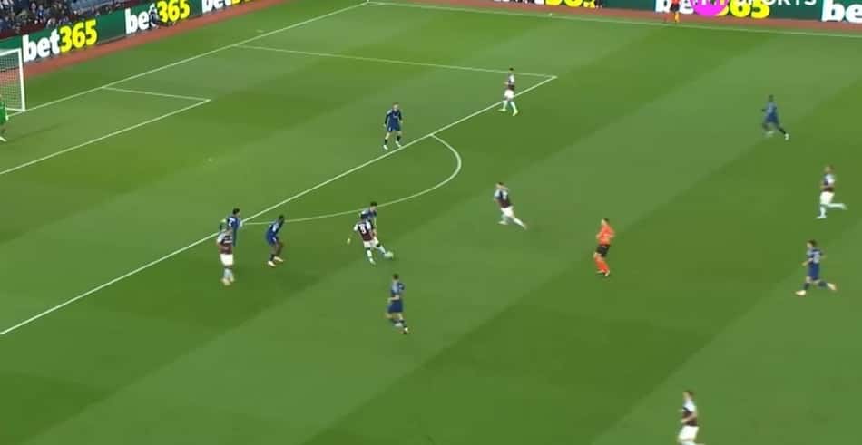 Gol de Tielemans - Aston Villa x PSG - Champions