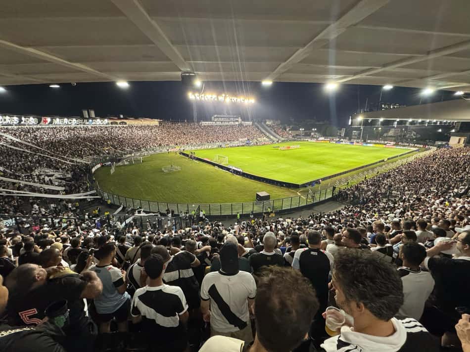 Vasco encara o Lanús pela Sul-Americana (Foto: Matheus Guimarães - Lance)