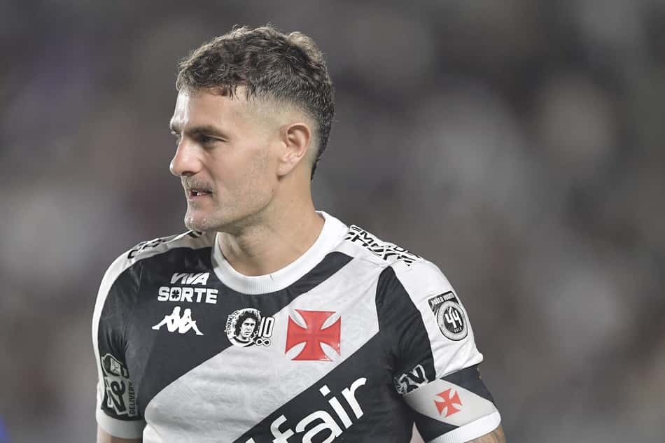 Vegetti no jogo do Vasco contra o Sport em São Januário (Foto: Thiago Ribeiro/AGIF)