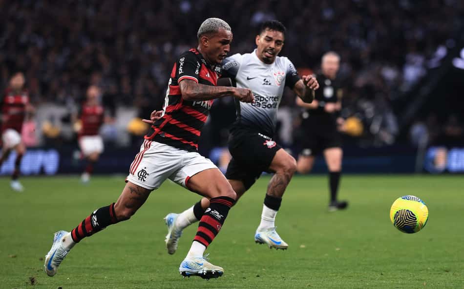 Flamengo x Corinthians no Brasileirão: retrospecto