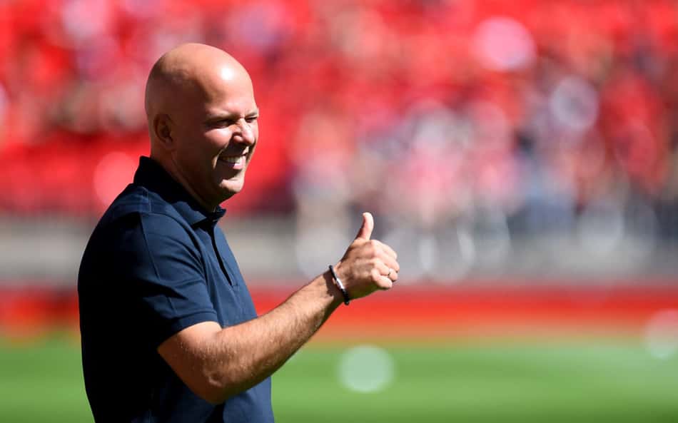 Técnico do Liverpool abre o jogo sobre saída de medalhão do clube: 'Decepcionado'