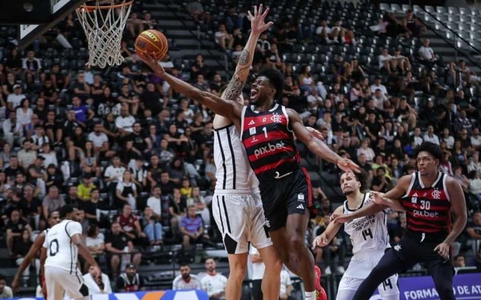 Playoffs do NBB: Flamengo se classifica e Pinheiros empata série com Franca
