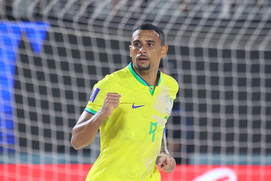 Rodrigo celebra seu sexto gol em Seychelles