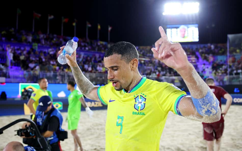 Jogadores da Seleção Brasileira de futebol de areia cobram Ednaldo Rodrigues