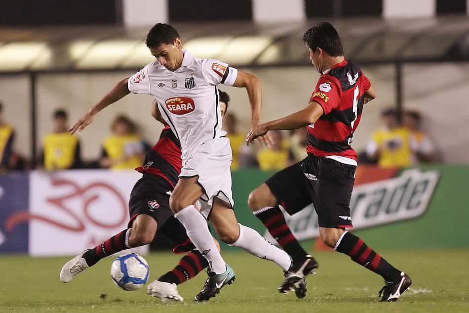 Ganso em Santos x Vitória na Vila Belmiro  Foto: Santos FC