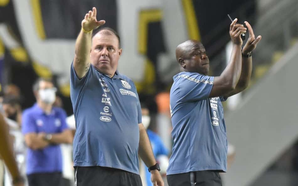 Em crise, Guarani contrata trio ex-Santos para tentar salvar temporada