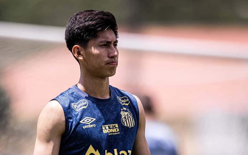 Base no Santos e promessa da Bolívia: quem é o jogador preso por racismo