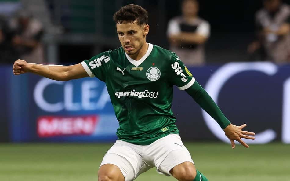 Veiga detalha dificuldades no Palmeiras e tem Abel como 'mentor' para retomada