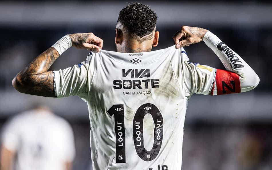 Neymar se recupera da segunda lesão na coxa esquerda sofrida pelo Santos; jogador tem contrato até o fim de junho. (Foto: Raul Baretta/ Santos FC)